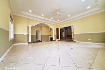 Jalan Equine, Taman Equine