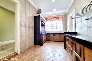 Jalan Equine, Taman Equine