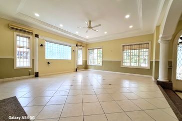 Jalan Equine, Taman Equine