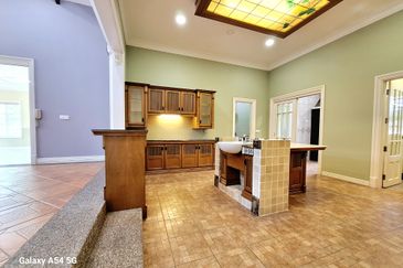 Jalan Equine, Taman Equine