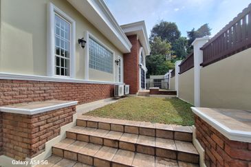 Jalan Equine, Taman Equine