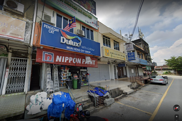 2 storey Freehold shop SS3 with 3 lanes parking space@ Petaling Jaya, Selangor