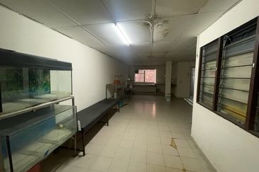 2 storey Freehold shop SS3 with 3 lanes parking space@ Petaling Jaya, Selangor