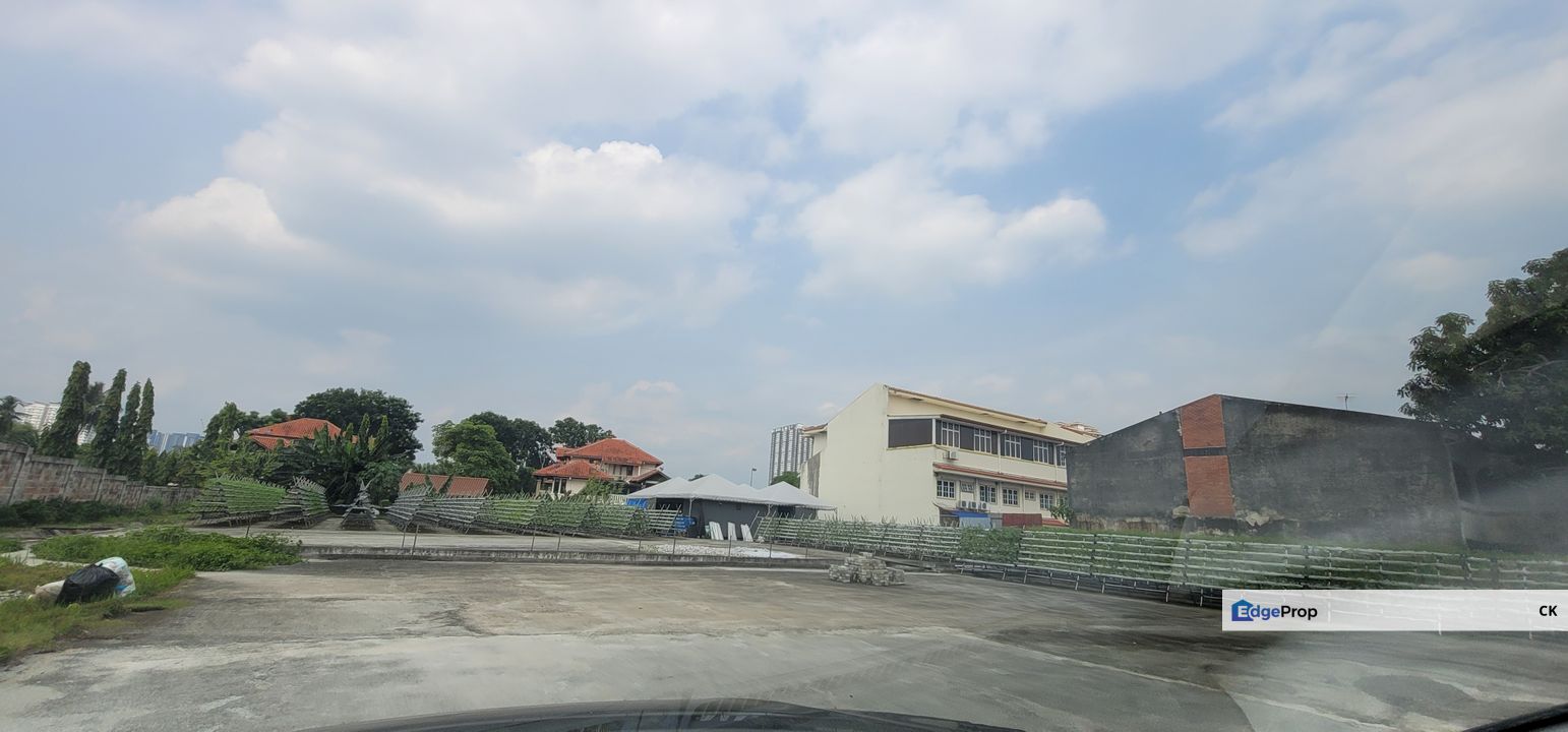 Land next to MRT and suitable for commercial use, Selangor, Selayang