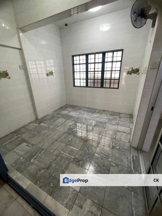  2.5-Storey Link House in SD7 – Your Ideal Family Home!, Selangor, Bandar Sri Damansara