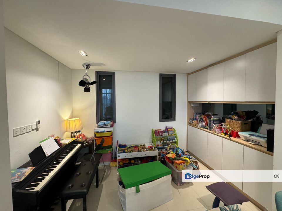 Luxurious High-Floor Unit at The Fennel, Sentul East – Fully Renovated with KLCC View!, Kuala Lumpur, Sentul