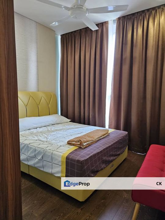 Fully Renovated Unit at The Fennel, Sentul East – KLCC View & 2 Carparks! , Kuala Lumpur, Sentul