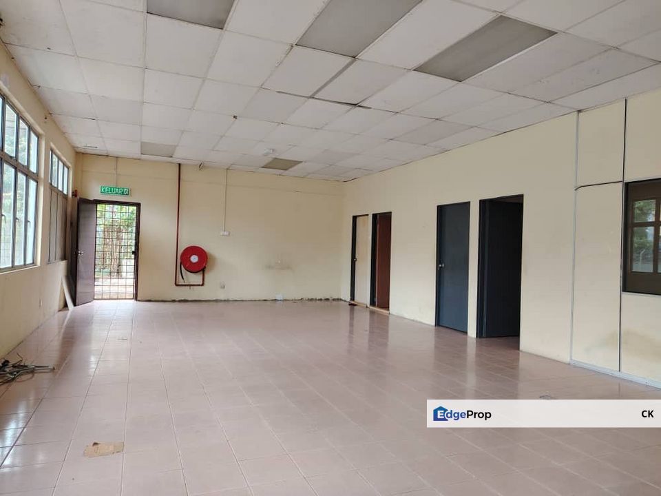 Massive Land + Warehouse Combo – Ideal for Storage & Operations, Negeri Sembilan, Nilai