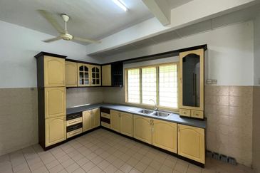 Taman Sri Putra, Sungai Buloh