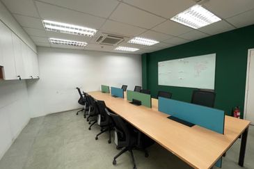 Taman Industri Bolton