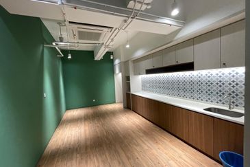 Taman Industri Bolton