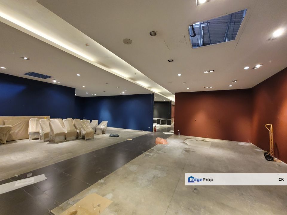 Facing Main Road Showroom cum Warehouse For Rent at Selayang , Selangor, Selayang