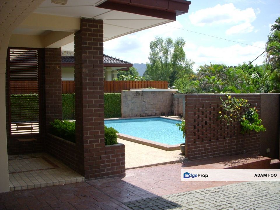 Taman Zooview / Taman Melawati / Kemensah Heights / Ampang 2 storey bungalow with swimming pool near to Zoo Negara , Selangor, Ulu Kelang