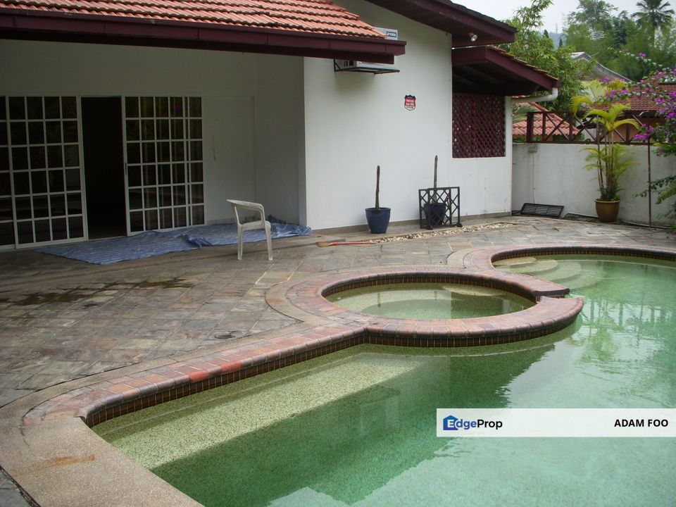 Taman Hillview / Ampang / Taman Sri Ukay 2 storey bungalow freehold with swimming pool ,guarded area, Selangor, Ulu Kelang