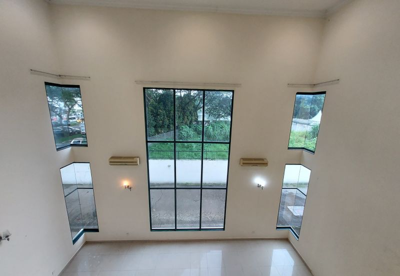 Taman Ampang HIlir / Taman U Thant / Kuala Lumpur 3 storey bungalow with lift 