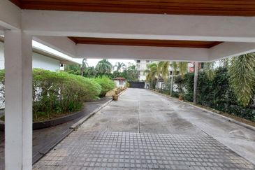 Jalan Taman U Thant 1