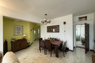 Emerald Hill, Taman Bukit Indah