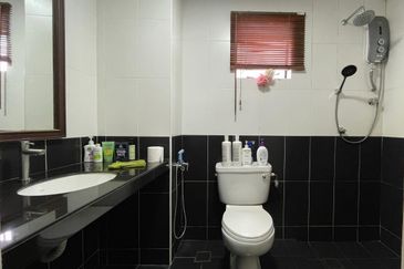 Emerald Hill, Taman Bukit Indah