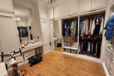 Mirage By The Lake @ Perdana Lakeview West