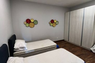 Somerset Puteri Harbour