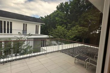 Emerald Bay @ Puteri harbour