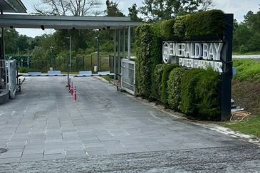 Emerald Bay @ Puteri harbour