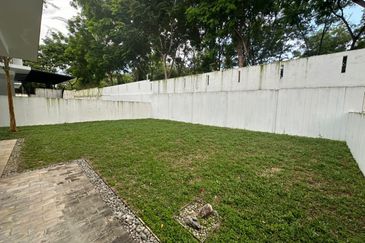 Emerald Bay @ Puteri harbour