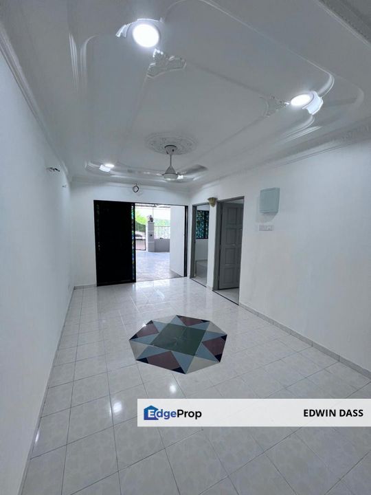 Jalan Perubatan, Taman University Low-Cost Renovated, Johor, Skudai