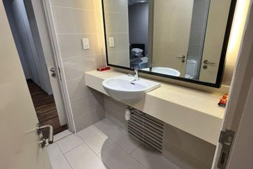 Somerset Puteri Harbour