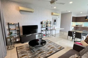 Somerset Puteri Harbour