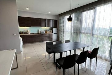 Somerset Puteri Harbour