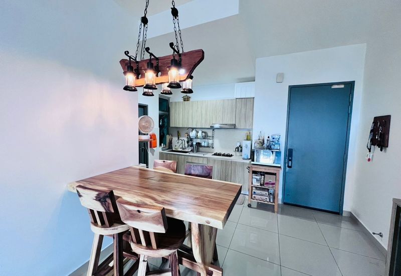 Meridin Bayvue Apartment