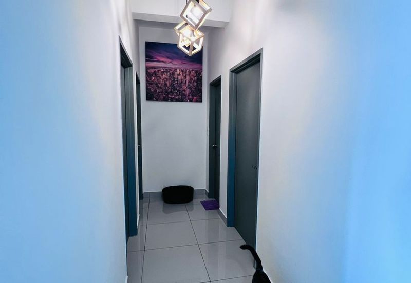 Meridin Bayvue Apartment