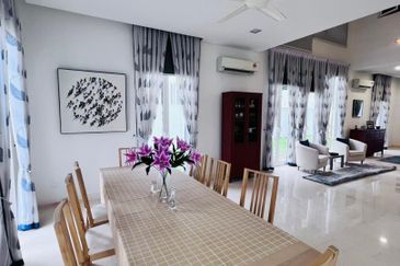 Emerald Bay @ Puteri harbour