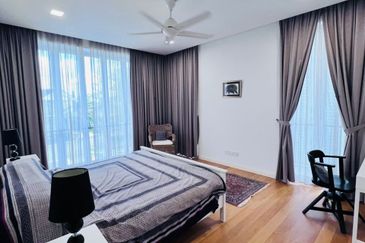 Emerald Bay @ Puteri harbour