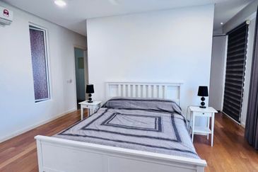 Emerald Bay @ Puteri harbour