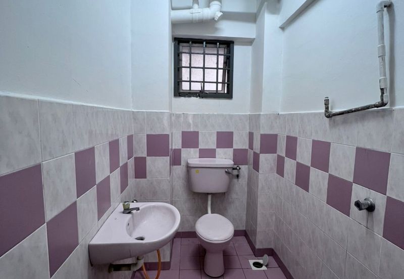 Sri Impian Apartment, Larkin Perdana