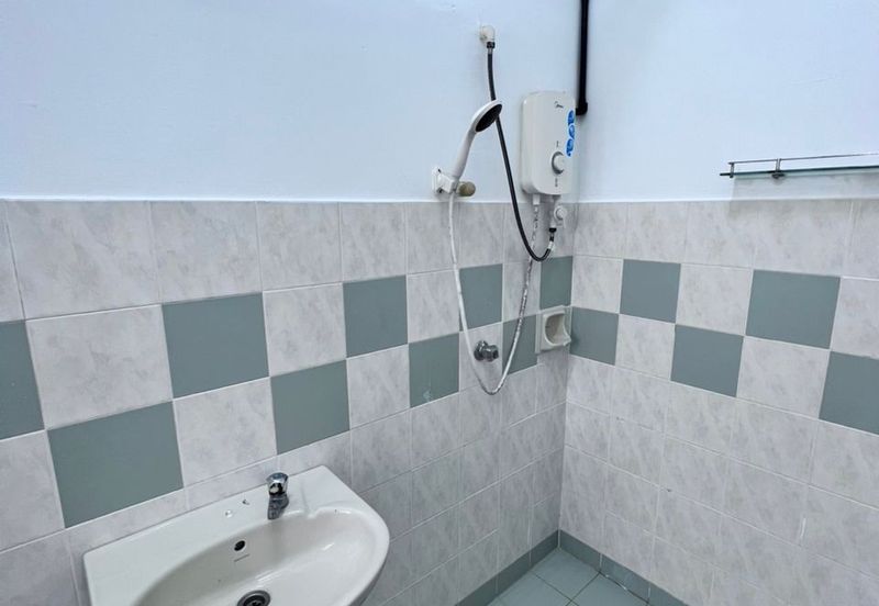 Sri Impian Apartment, Larkin Perdana