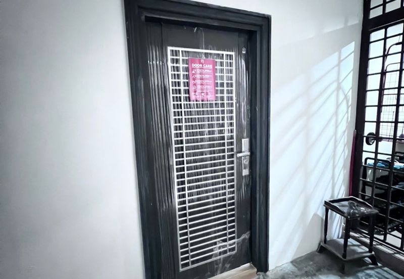 Sri Impian Apartment, Larkin Perdana