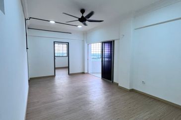 Sri Impian Apartment, Larkin Perdana