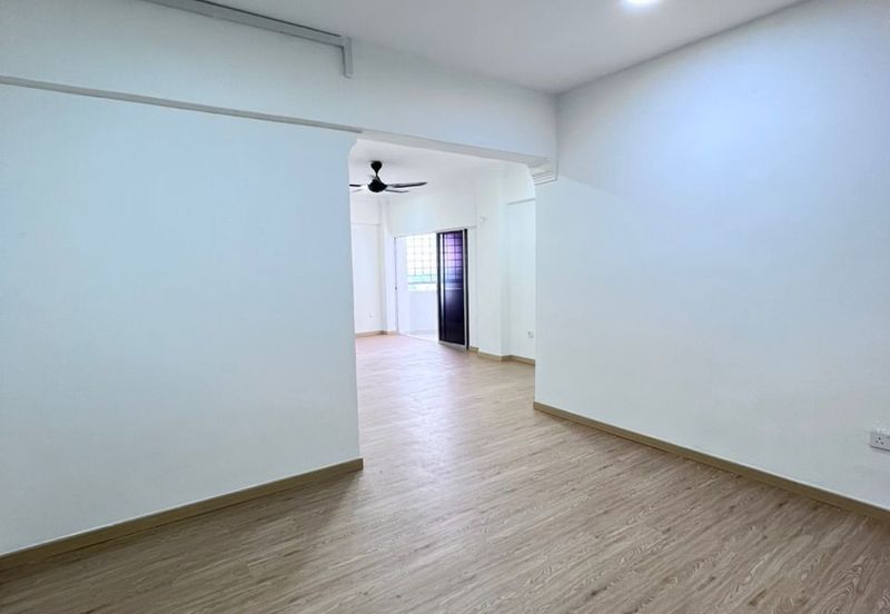 Sri Impian Apartment, Larkin Perdana