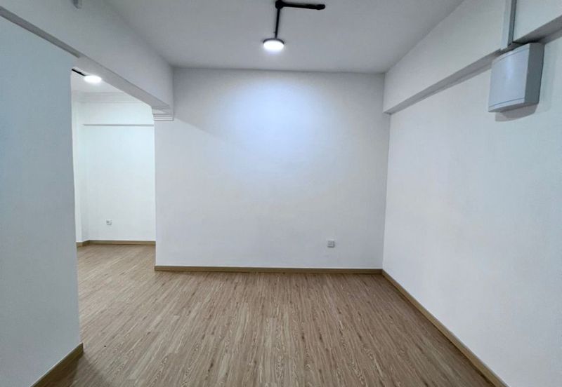 Sri Impian Apartment, Larkin Perdana