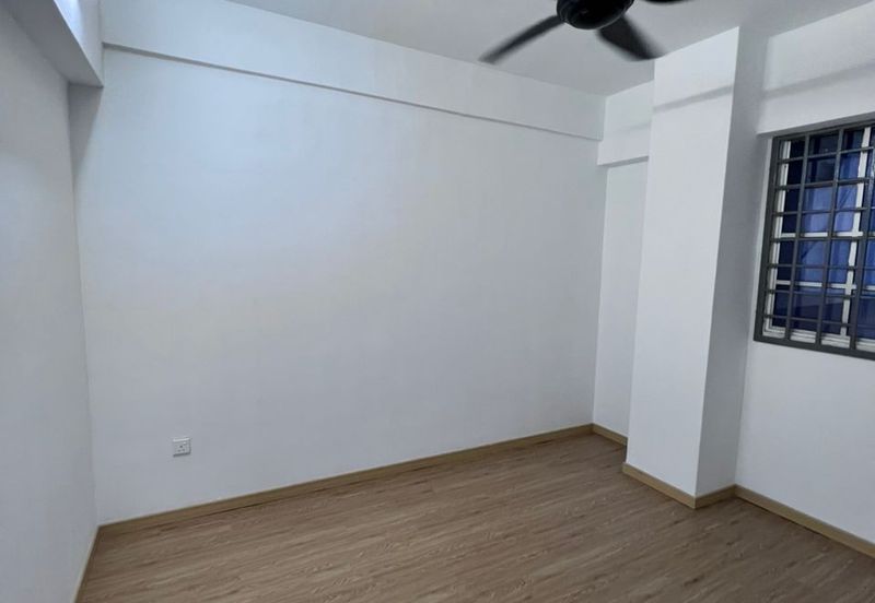 Sri Impian Apartment, Larkin Perdana