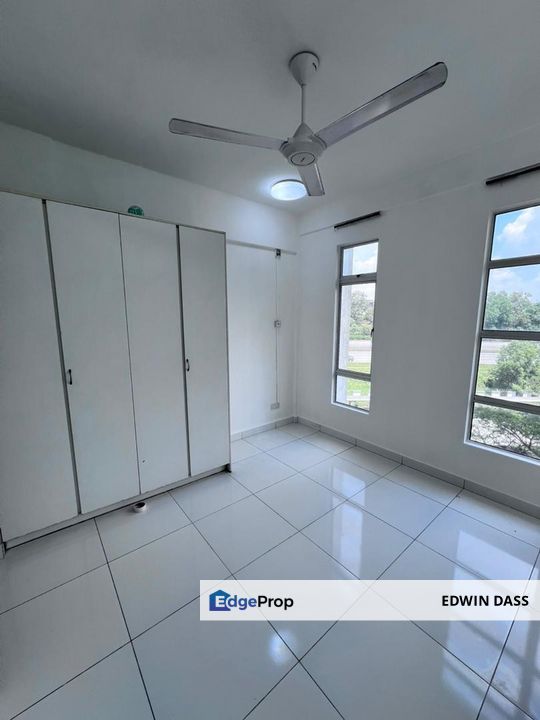 Renovated Unit Full Loan and High Cash Back with Zero Deposit, Johor, Tampoi