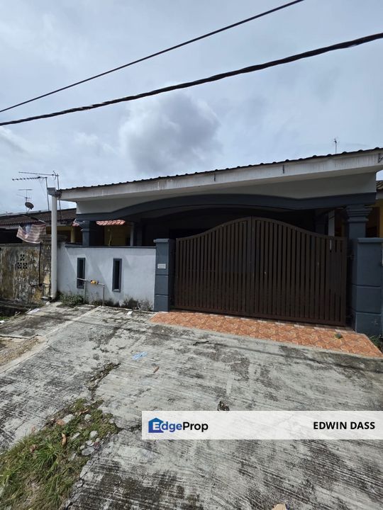 Fully Renovated 22x70 sqft Full Loan with Zero Deposit, Johor, Ulu Tiram