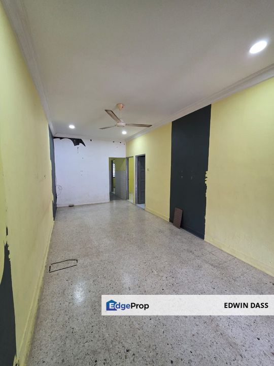 Fully Renovated 22x70 sqft Full Loan with Zero Deposit, Johor, Ulu Tiram