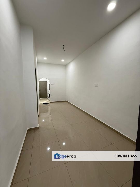 32 Jln Dahlia Taman Aman Senai Single Stry Renovated, Johor, Senai