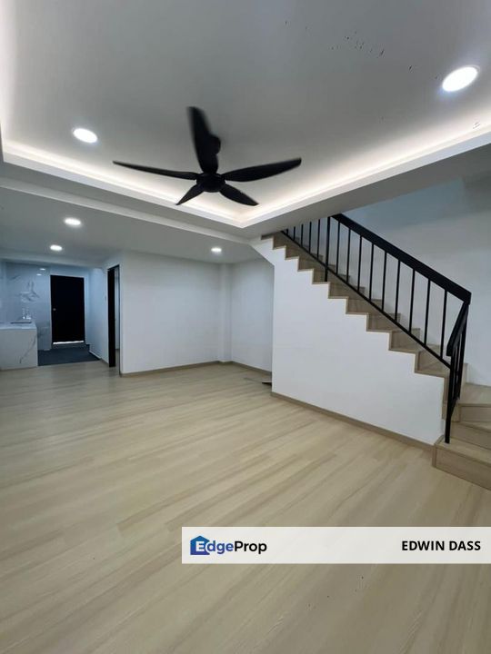 9 Jln Lading x, Taman Puteri Wangsa Double Stry Low Cost Renovated, Johor, Ulu Tiram