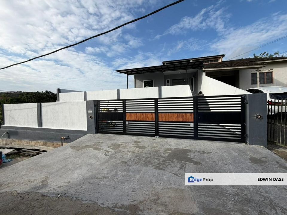 1 Jalan Nilam x Ulu Tiram Single Stry Semi- Detached Renovated, Johor, Ulu Tiram