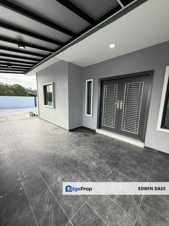 1 Jalan Nilam x Ulu Tiram Single Stry Semi- Detached Renovated, Johor, Ulu Tiram
